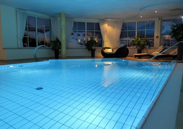 Soñar con una piscina